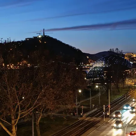 The Pearl With The Danube And Gellert Hill View * Budapest