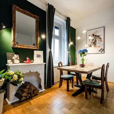 The Pearl With The Danube And Gellert Hill View * Budapest