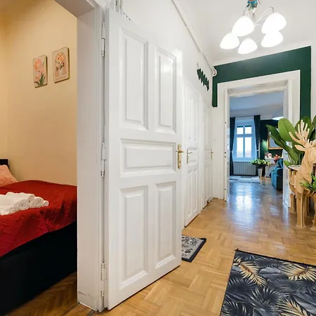 Apartment The Pearl With The Danube And Gellert Hill View Budapest