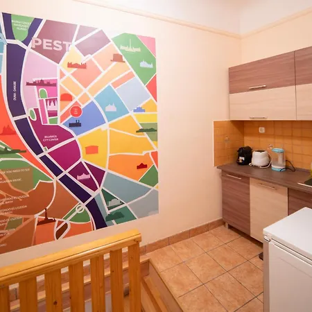 Synagogue 4ppl Apartment