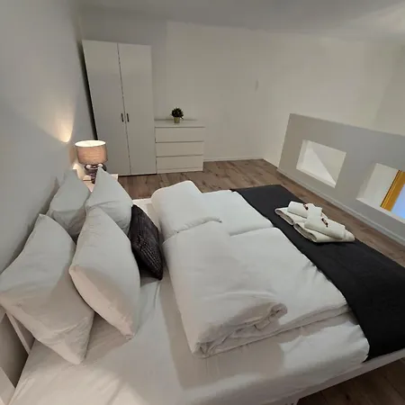 Rakoczi Retreat - In The Heart Of Budapest