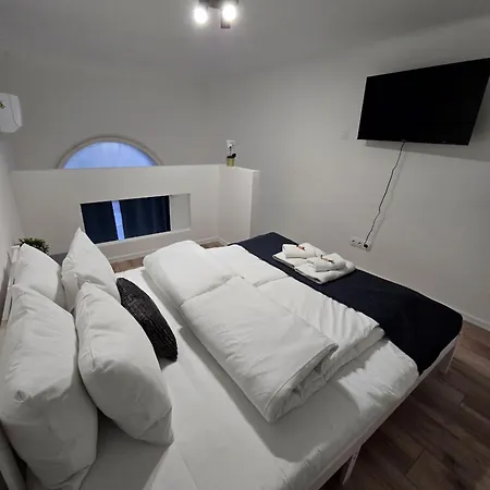 Apartment Rakoczi Retreat - In The Heart Of