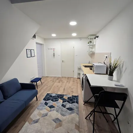 Rakoczi Retreat - In The Heart Of Apartment *