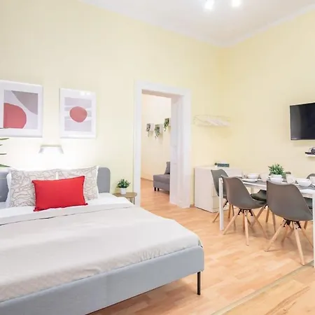 Apartment - New - Aircon - Comfy *