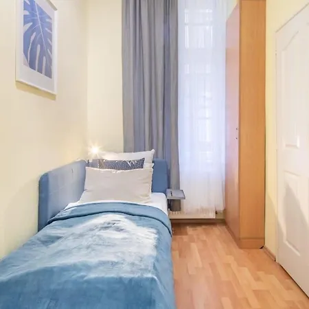 - New - Aircon - Comfy Apartment Budapest