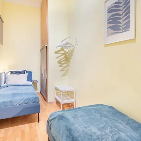 Apartment - New - Aircon - Comfy *