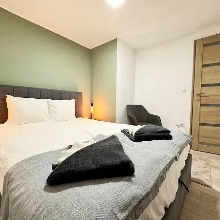 R5 Patio 2 Bedrooms Free Parking *