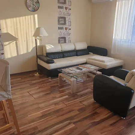 Vegas Zuglo Apartment