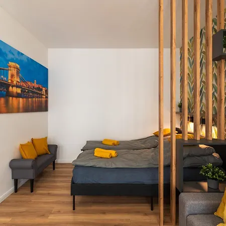 Party & Chill - Downtown Center With Big Balcony And Ac * Budapest