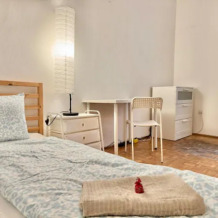 K16 Spacious 2br Apartment *