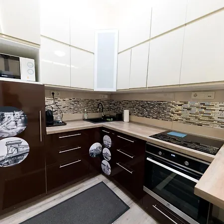 Advenio Apartment *