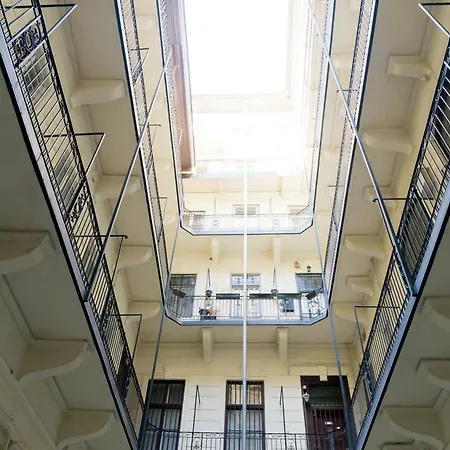 Advenio Apartment *