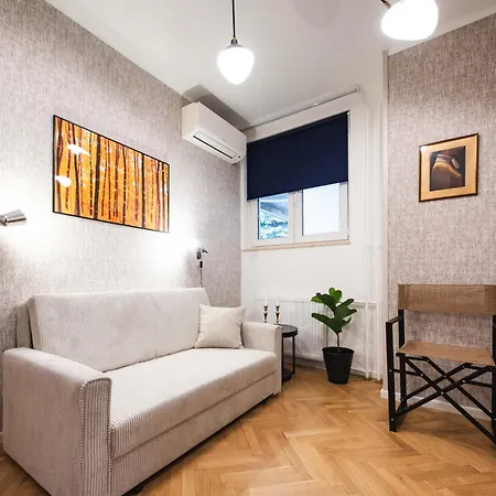 Castle Apartment *