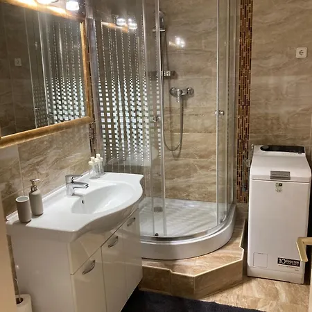 Lucas Apartment