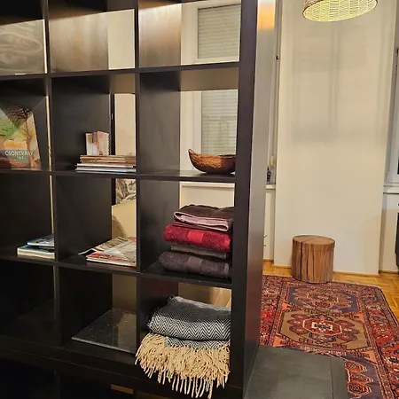 Up-art Center, Palace District Apartment Budapest
