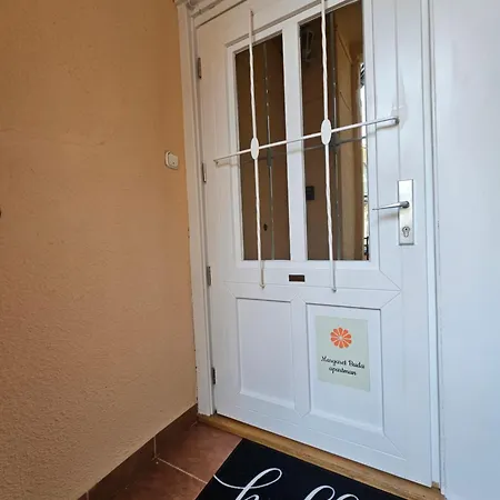 Apartment Margaret Buda At River Budapest
