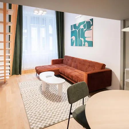 I Got 5 On It - Brand New By Pink Flamingo Apartamento *