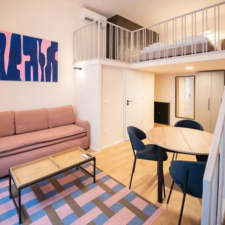 Apartamento I Got 5 On It - Brand New By Pink Flamingo
