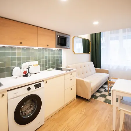 Apartamento I Got 5 On It - Brand New By Pink Flamingo