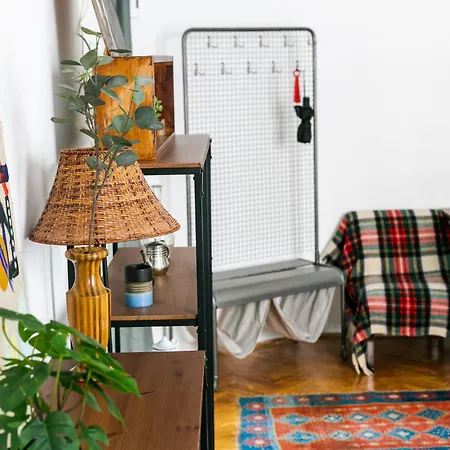 Apartment Cozy & Quiet In Downtown *