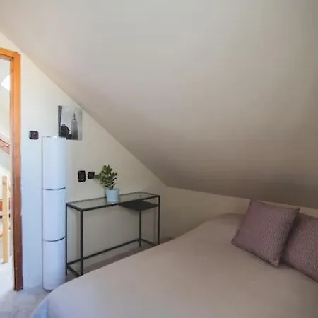 Klotild & Matild Floor In Downtown Apartment *