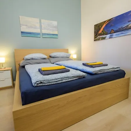 Island Apartman *