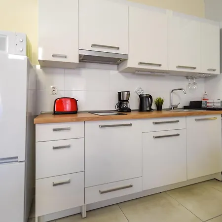 Apartman Island