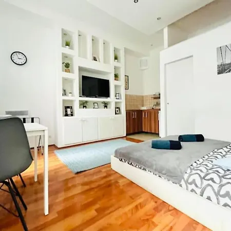 Kazy - In The Heart Of Apartment Budapest