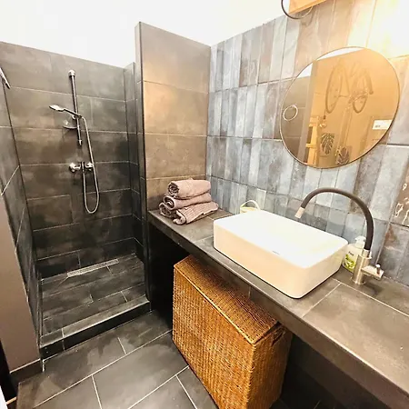 Heart Of I Wheels & Welcome Apartment
