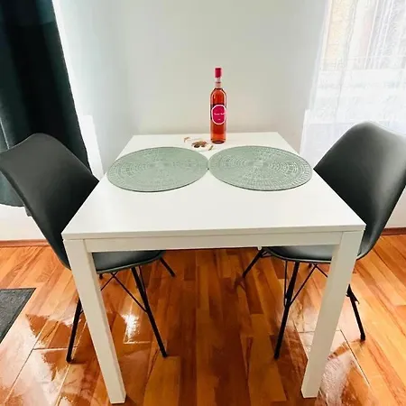 Kazy - In The Heart Of Apartment