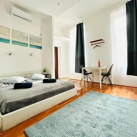 Apartment Kazy - In The Heart Of Budapest
