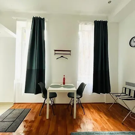 Kazy - In The Heart Of Apartment