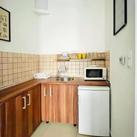 Kazy - In The Heart Of Apartment *