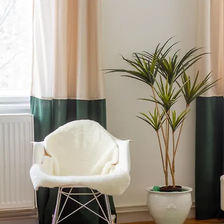 2br Modern Elegance W Sauna And Ac By Apartamento