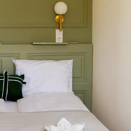 Apartamento 2br Modern Elegance W Sauna And Ac By Budapest