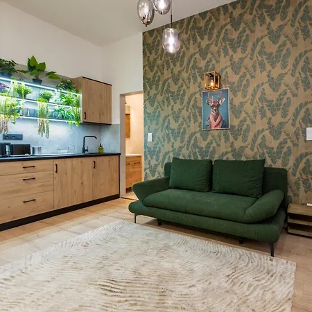 Instant Ruinbar Designer Center Apartment *