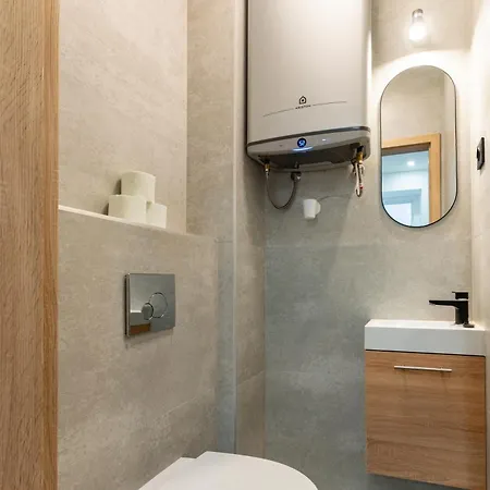 Instant Ruinbar Designer Center Apartment *