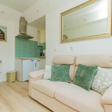 Kazy Street 2 - In The Heart Of Apartment