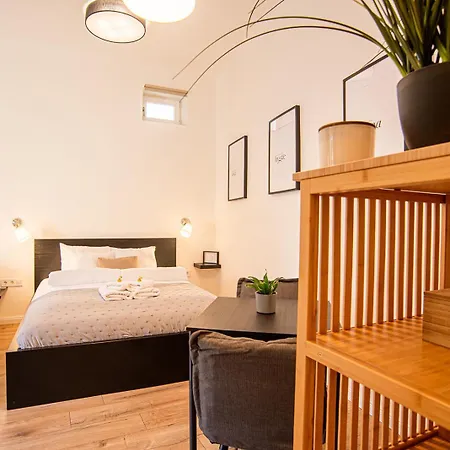 Tas Vas - Charming In Apartment *