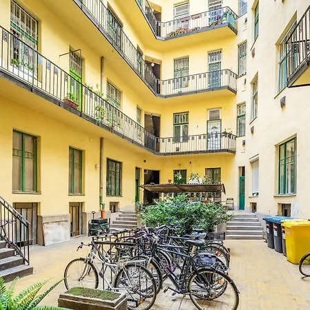 Star House In The Budapest