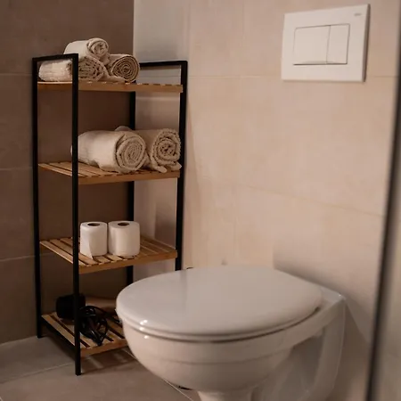 Apartment F5 Budapest
