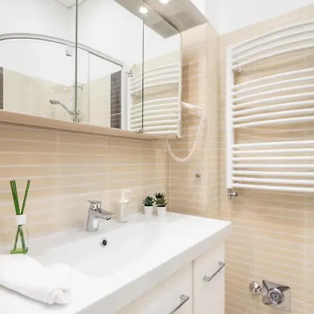 Downtown Edge Harmony Apartment *