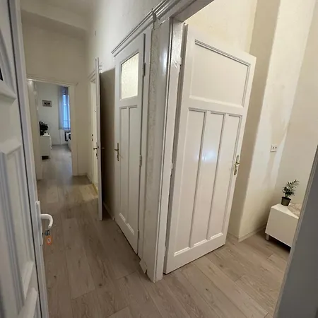 Apartment Deri Corner By Downtown *
