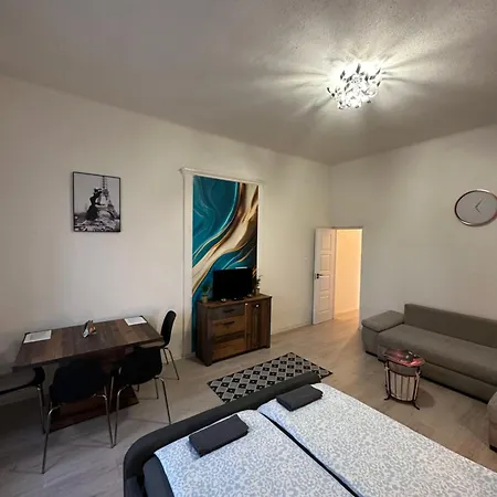 Deri Corner By Downtown Apartment *