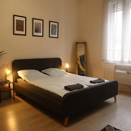 Deri Corner By Downtown Budapest