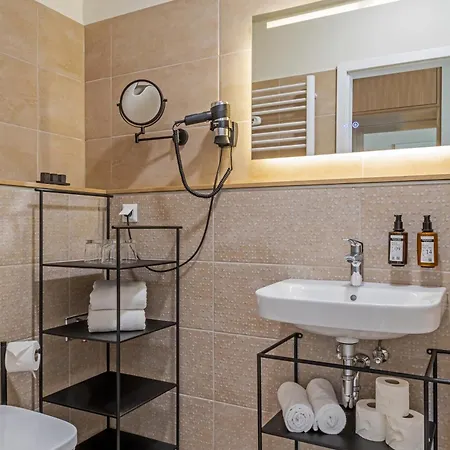 Aparthotel Marone 4*