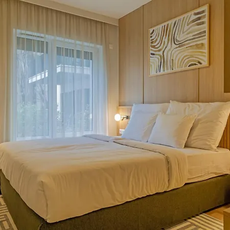 Marone Aparthotel 4*
