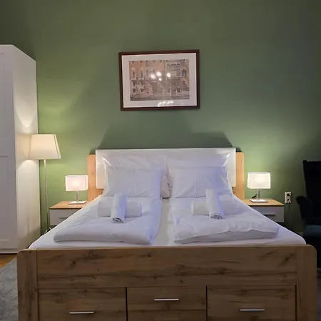 Apartment Maison Lumiere Buda - Near M2 Metro *