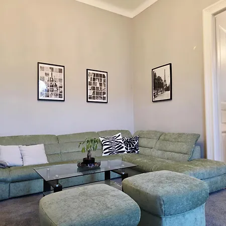 Maison Lumiere Buda - Near M2 Metro * Budapest