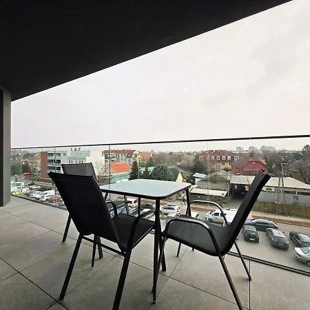 Zenit Sunrise Oasis With Terrace & Garage Parking Budapest